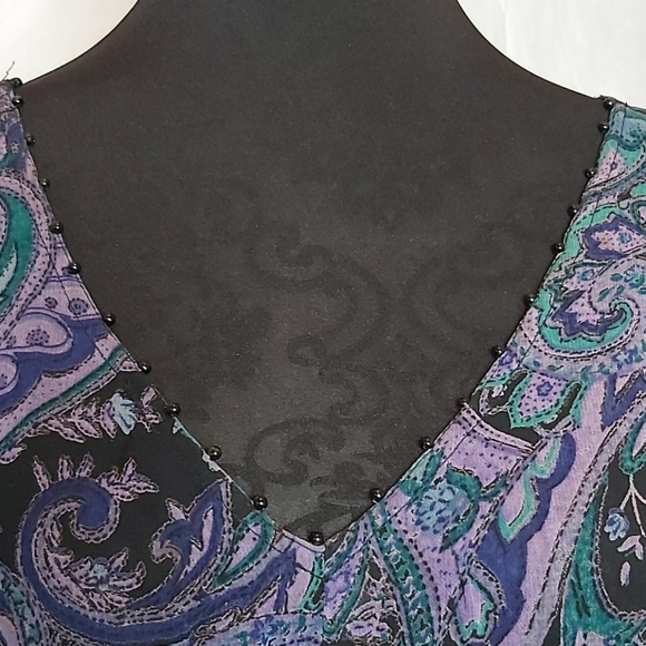 Sleeveless Rayon dress - Picture 4 of 9